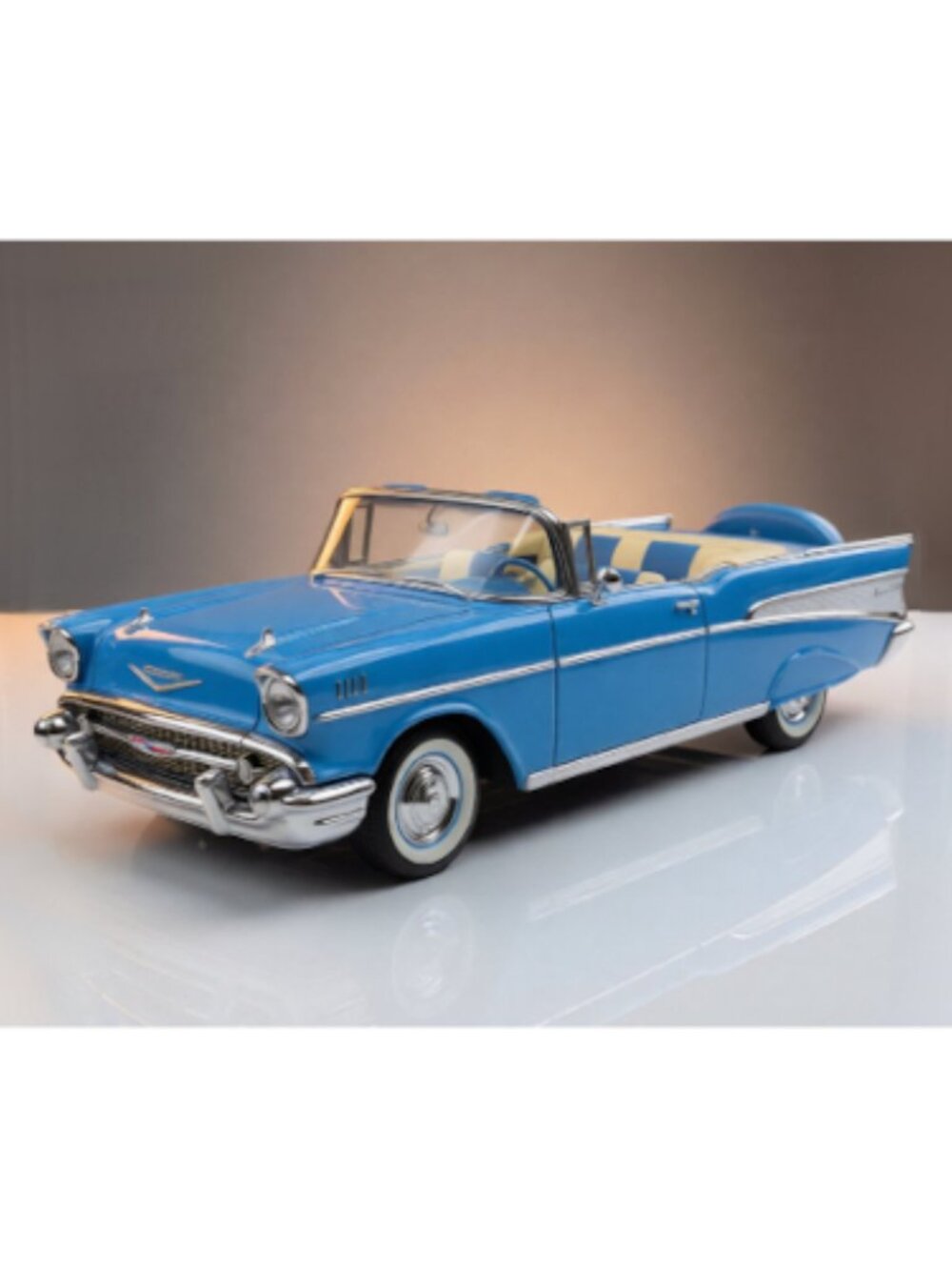 Road Legends Blue 1957 Bel Air 1:18 Collection Die Cast